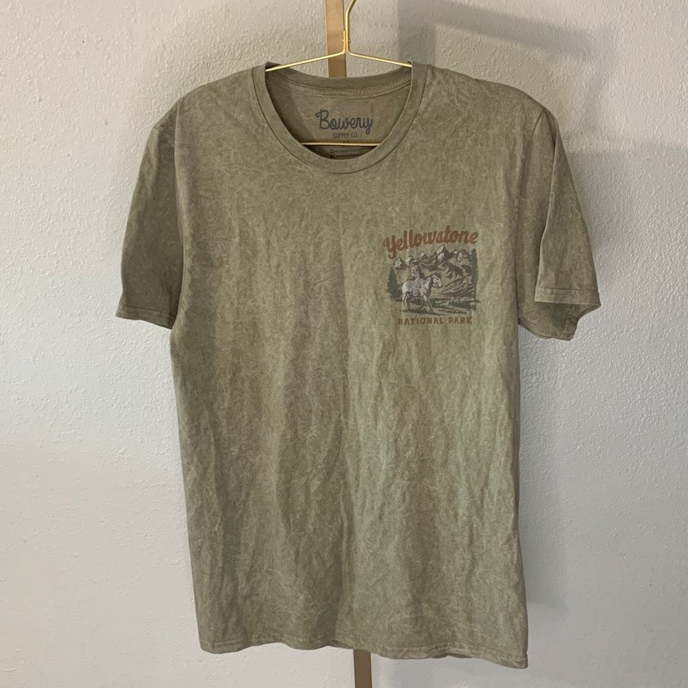Olive green, Yellowstone National Park, Graphic T-Shirt